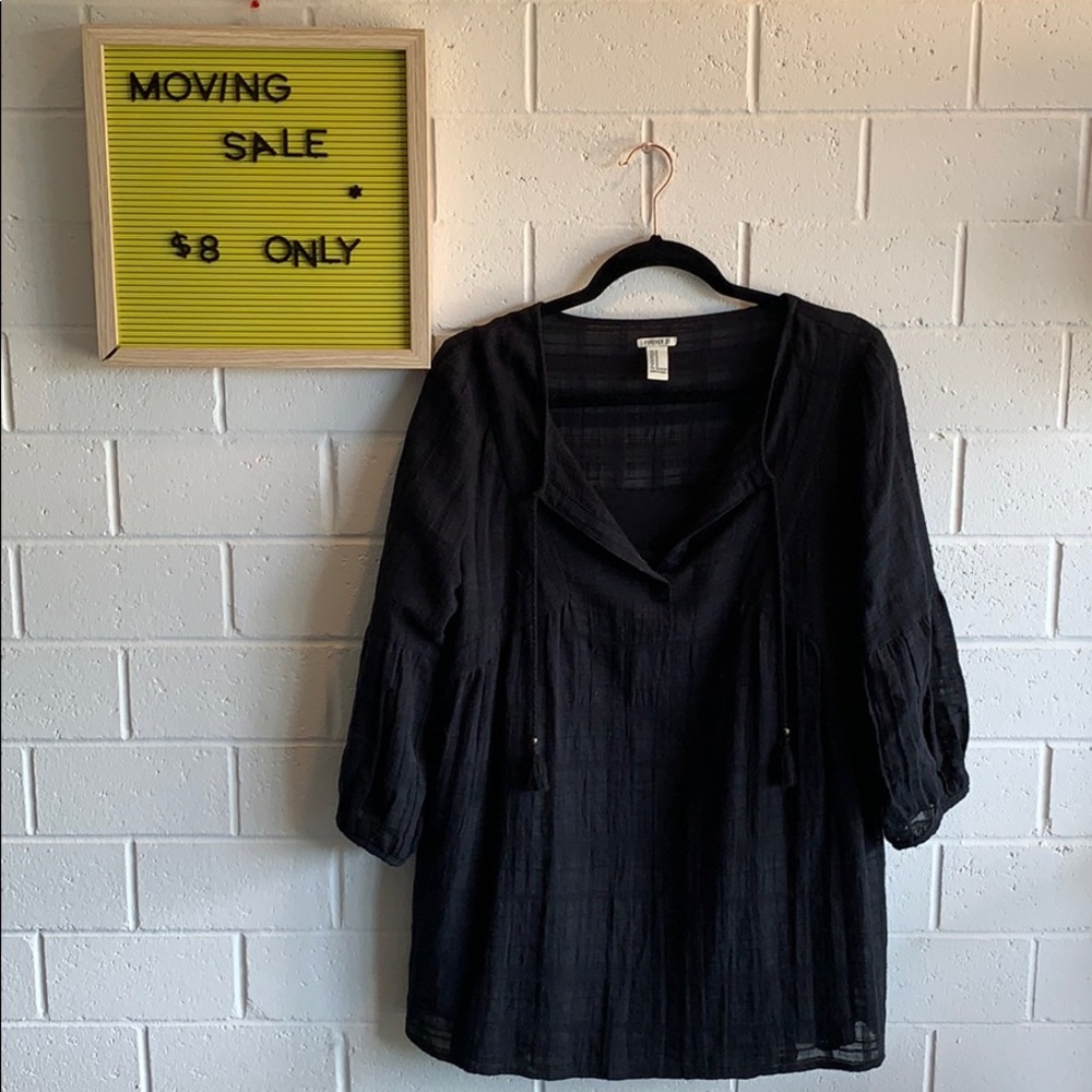 🎉MOVING SALE Forever21 peasant top size M🎉